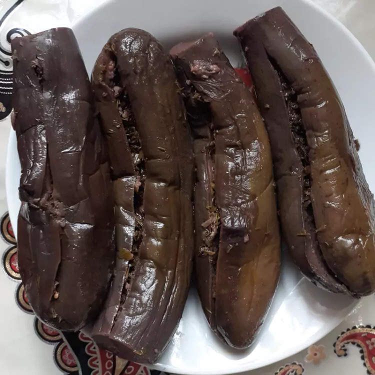 ترشی بادمجان شکم پر با سرکه ی طبیعی و خانگی