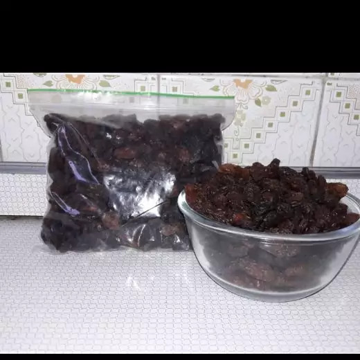 مویز رطبی دست چین و ارگانیک 50گرمی محصولات خانگی درجه ی یک شیوا