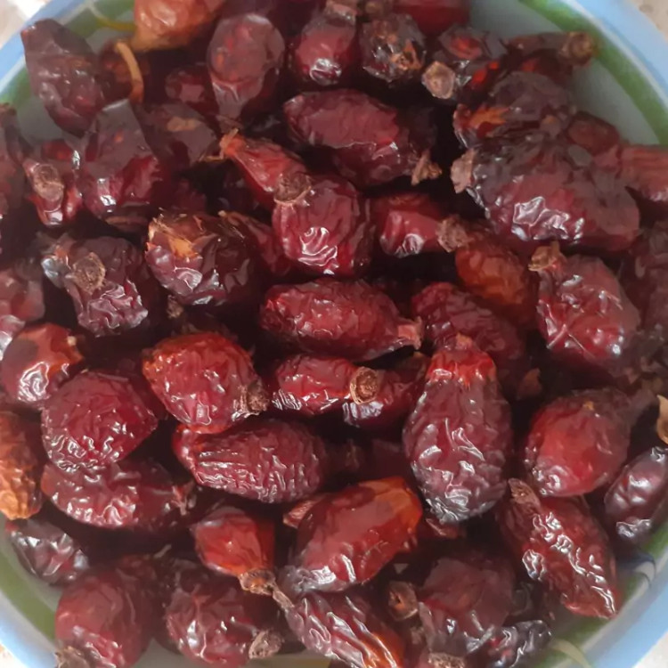 میوه نسترن وحشی (گلدیک) نیم کیلویی با کیفیت عالی