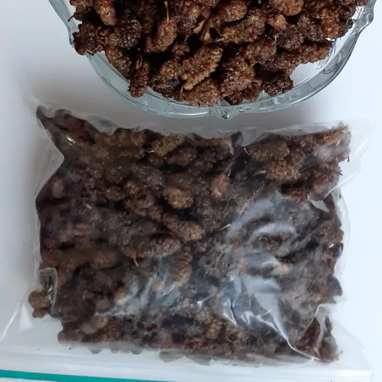 توت خشک شیرین
