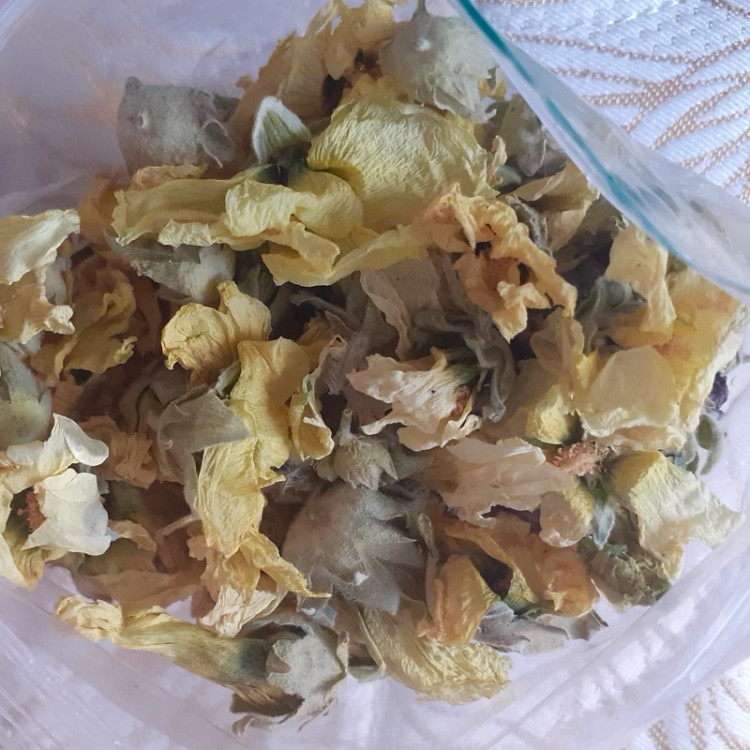 گل ختمی زرد درجه ی یک نیم کیلویی